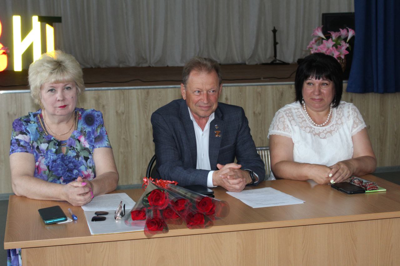 Состоялось торжественное заседание Общественной палаты Валуйского городского округа в честь юбилея Общественной палаты.