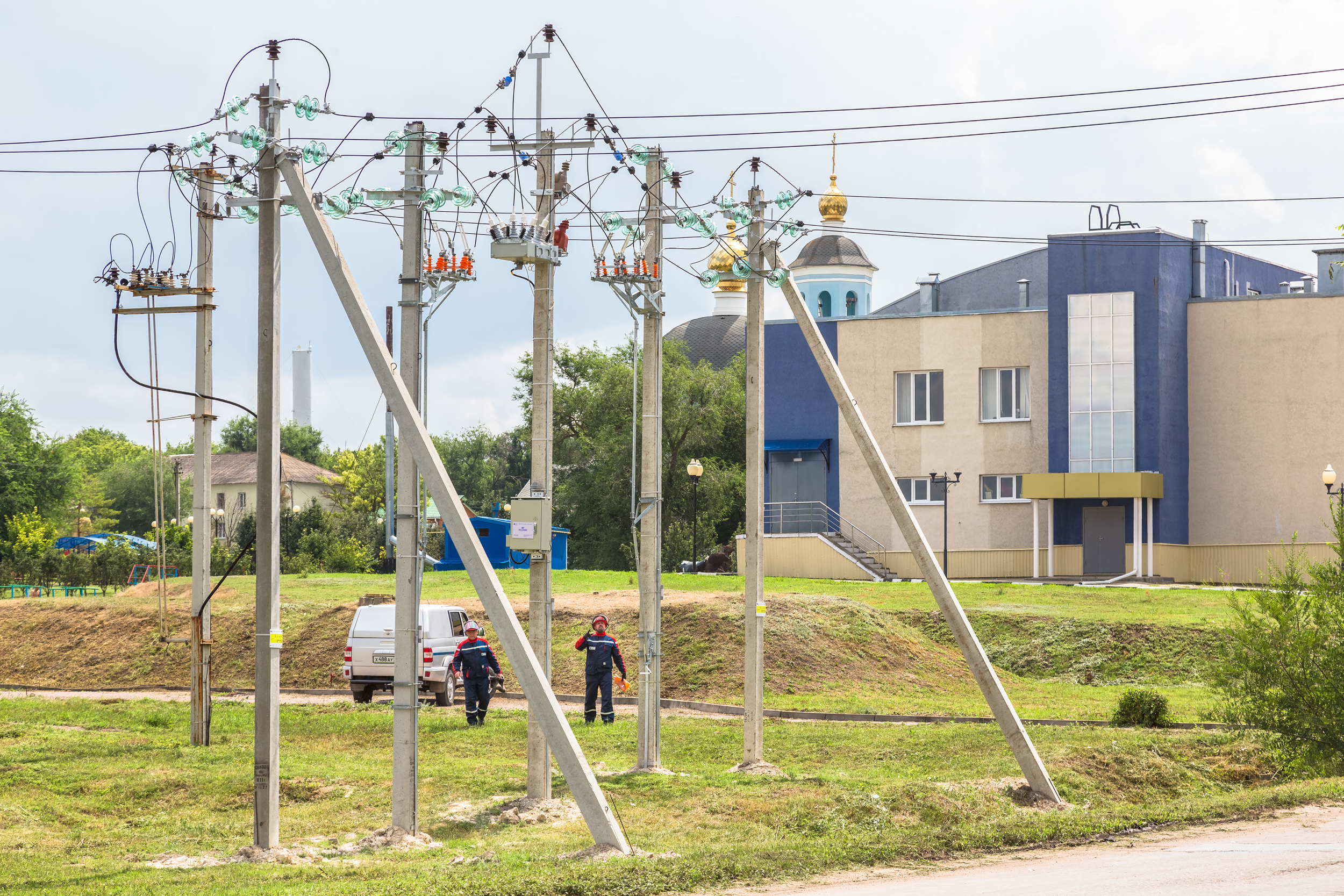 Специалисты «Белгородэнерго» модернизируют сети в 30 населенных пунктах региона.