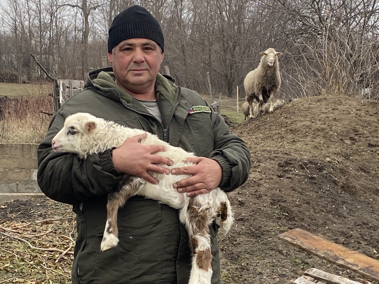 Валуйчане продолжают заключать социальные контракты.