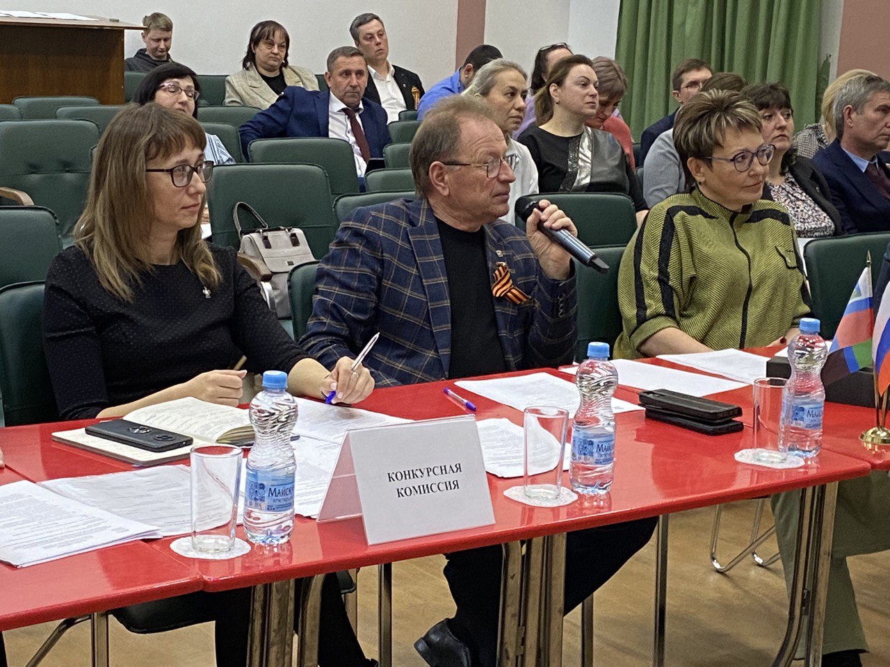 Состоялось заседание местной конкурсной комиссии по проведению конкурса общественно-значимых проектов первичных отделений партии «Единая Россия».
