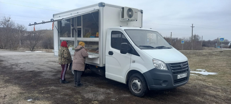 Новые автолавки для выездной торговли начали работу в Валуйском городском округе . Новые автолавки для выездной торговли начали работу в Валуйском городском округе .
