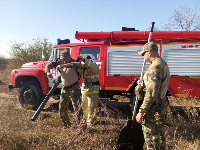 В Валуйках прошли учения по ликвидации ландшафтных пожаров. В Валуйках прошли учения по ликвидации ландшафтных пожаров.