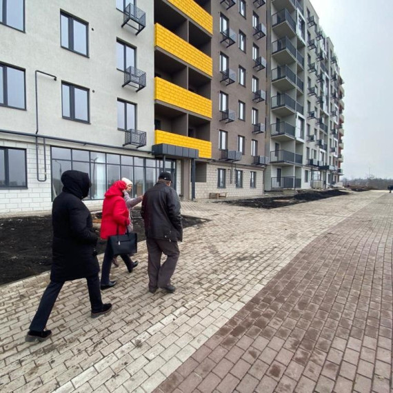 На территории округа продолжает работу комиссия по жилищным вопросам граждан, которые утратили жильё в результате обстрелов со стороны ВСУ. На территории округа продолжает работу комиссия по жилищным вопросам граждан, которые утратили жильё в результате обстрелов со стороны ВСУ.