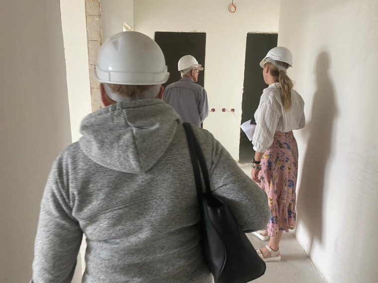 В Валуйках продолжает работать комиссия по жилищным вопросам. В Валуйках продолжает работать комиссия по жилищным вопросам.