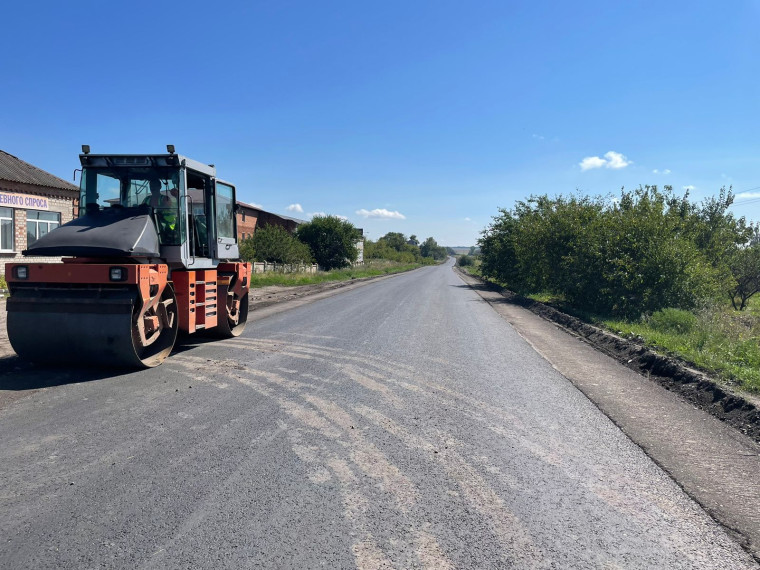 В Валуйском городском округе идёт ремонт автомобильной дороги Уразово – Герасимовка – Конотоповка. В Валуйском городском округе идёт ремонт автомобильной дороги Уразово – Герасимовка – Конотоповка.
