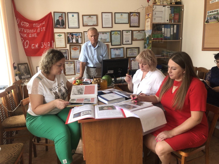 В Валуйках подвели итоги муниципального этапа конкурса «Ветеранское подворье». В Валуйках подвели итоги муниципального этапа конкурса «Ветеранское подворье».
