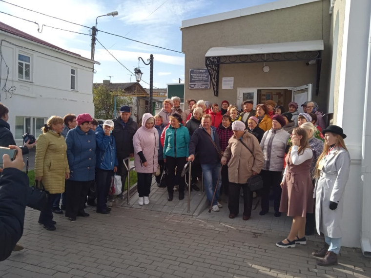 Валуйчане серебряного возраста побывали в гостях в Новом Осколе. Валуйчане серебряного возраста побывали в гостях в Новом Осколе.