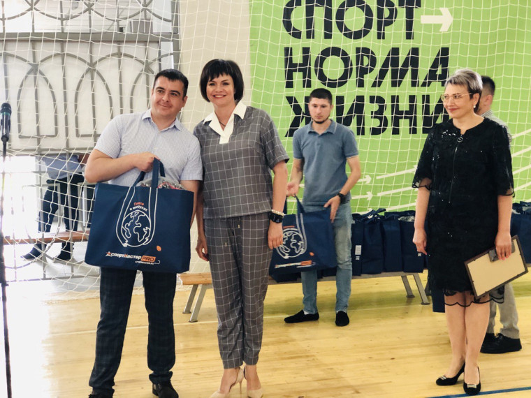 Валуйскую территорию с рабочим визитом посетила министр спорта Белгородской области Наталья Жигалова.